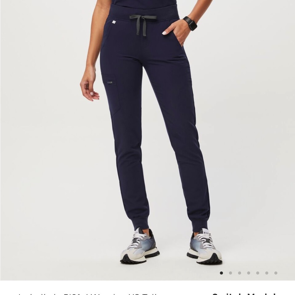 Navy Blue Zamora Figs Scrub pants XS Petite